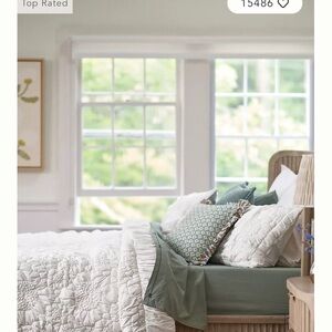 Elegant White Floral Bedding Set